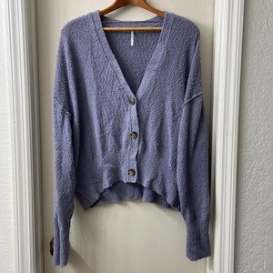 Light blue cardigan from Free People 🦋☁️